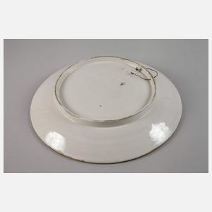 Zwei große Wappenteller Historismus