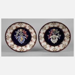 Zwei große Wappenteller Historismus
