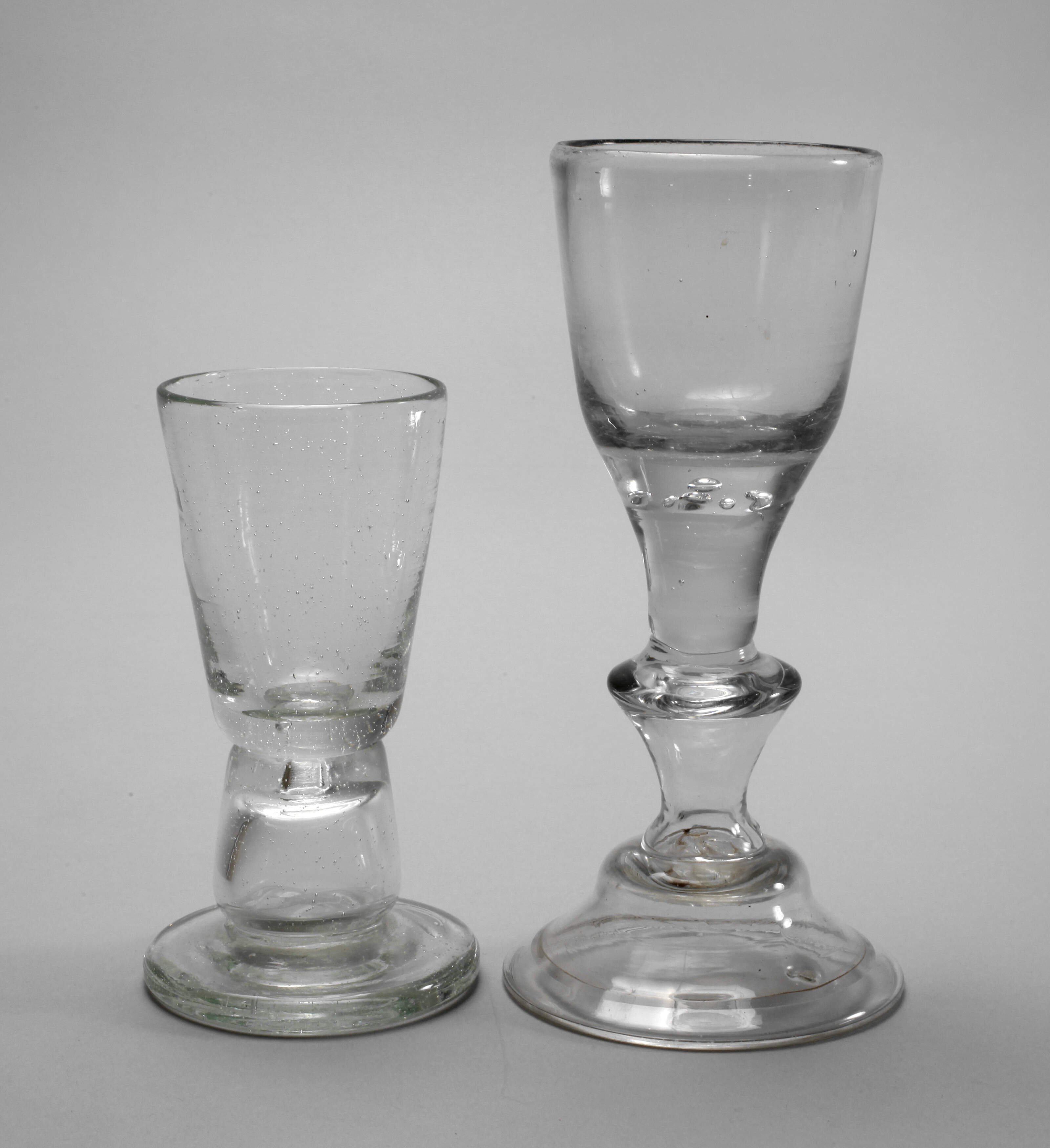 Zwei Trinkgläser