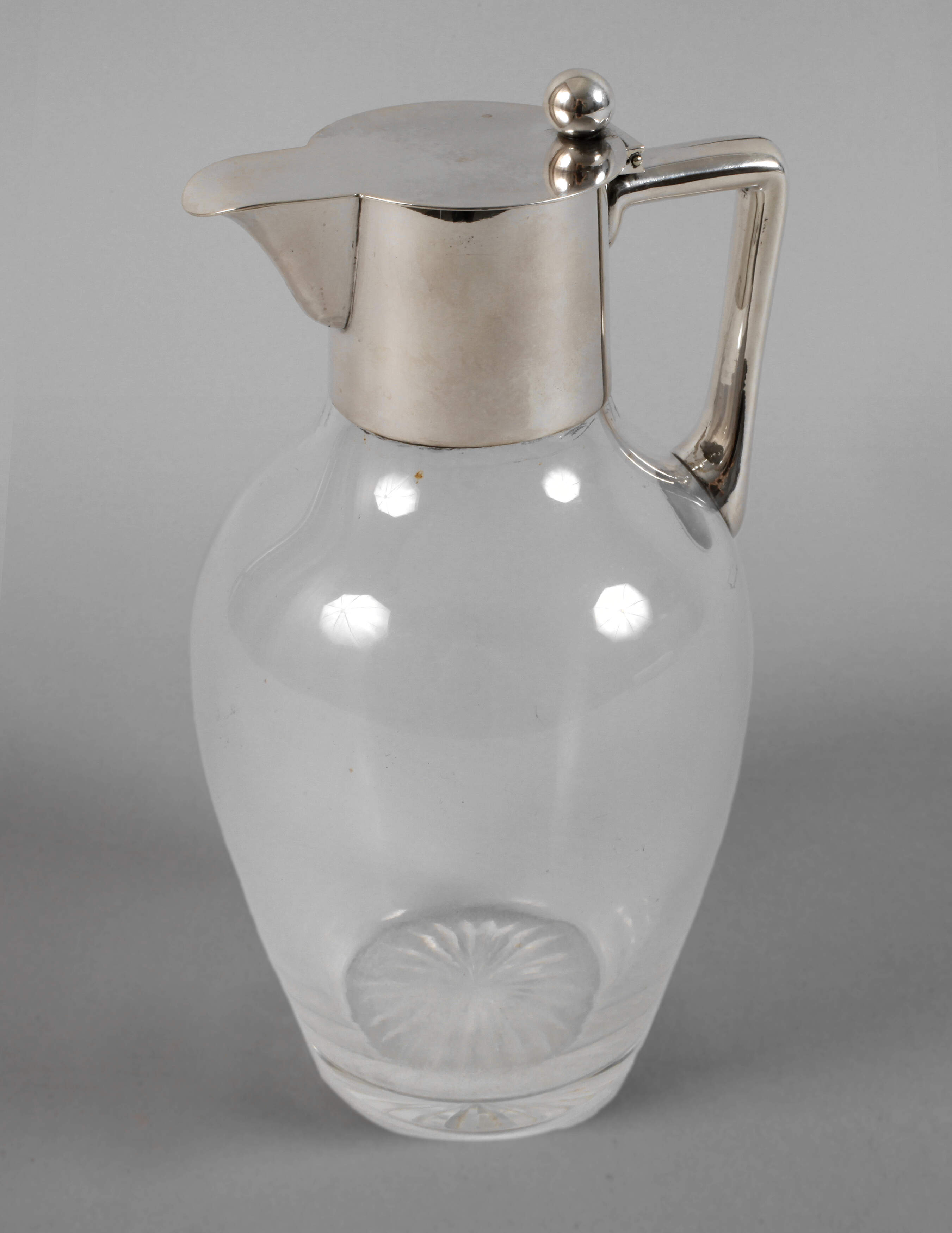 Schenkkanne mit Silbermontierung