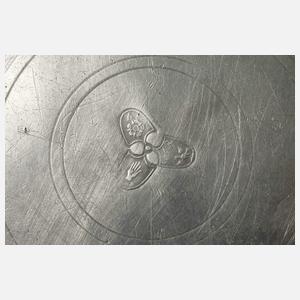 Spätbarocker Wappenteller