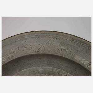 Zwei große Zinnteller Sachsen