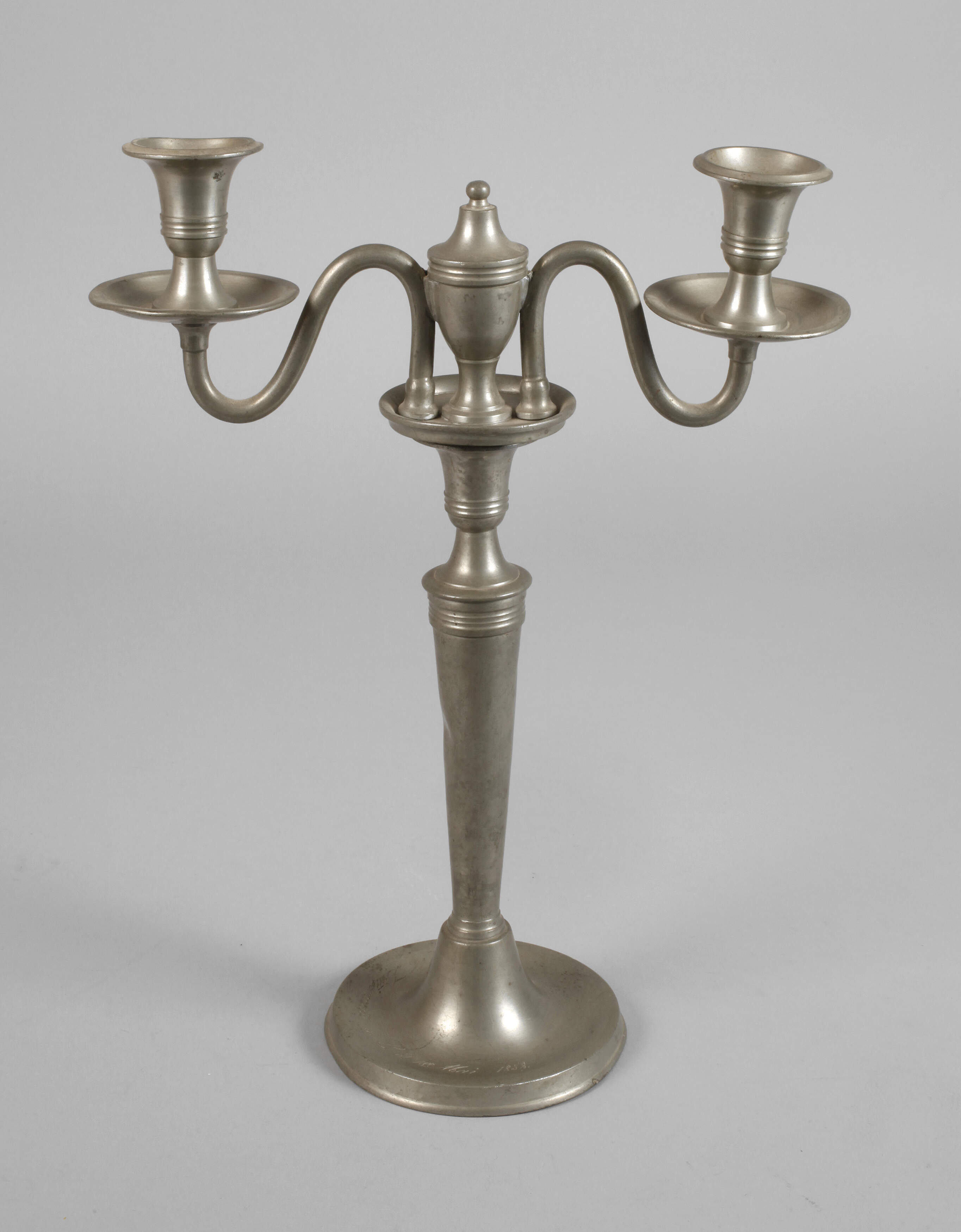 Großer Kerzenleuchter Zinn