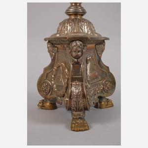 Vier große Altarleuchter