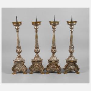 Vier große Altarleuchter