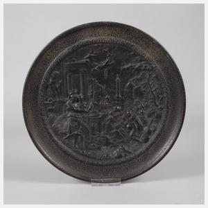 Reliefteller "Minerva und Pictura bei den Musen"