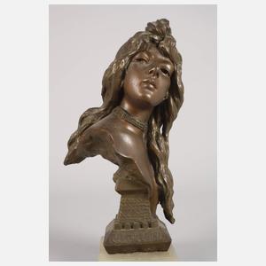 Emmanuel Villanis, Büste "Chatelaine"