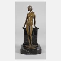 Peder Marius Jensen, stehender weiblicher Akt111