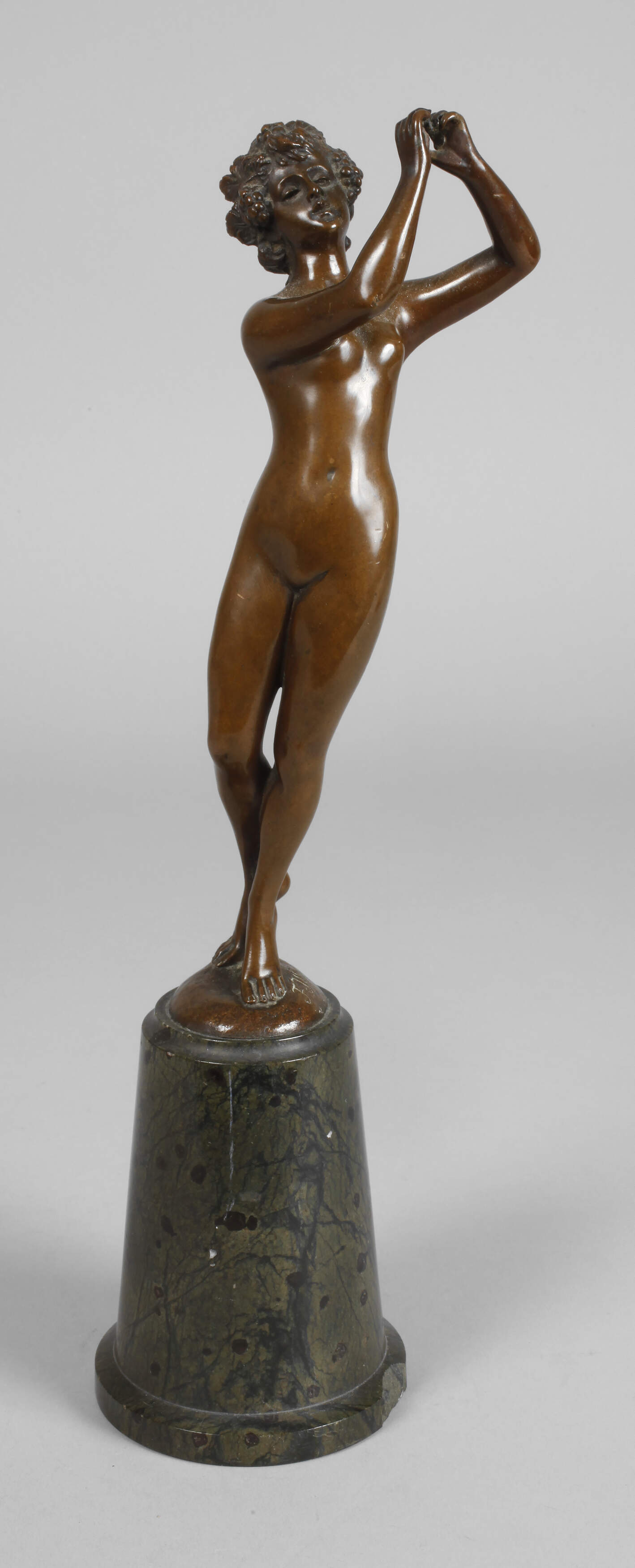 Franz Iffland, Dionysische Nymphe