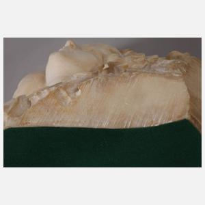 Figürliches Relief mit Mädchenbüste