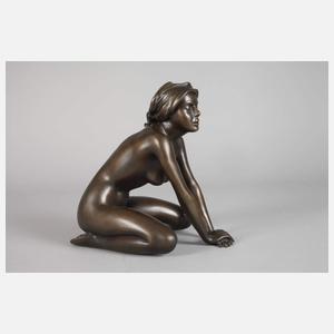 Arno Breker, "Mädchen mit Tuch"