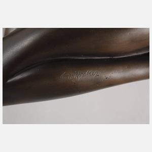 Arno Breker, "Mädchen mit Tuch"