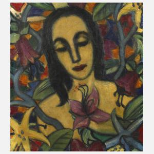 Mädchen in südlicher Vegetation