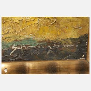 Strohpuppen in sommerlicher Gebirgslandschaft