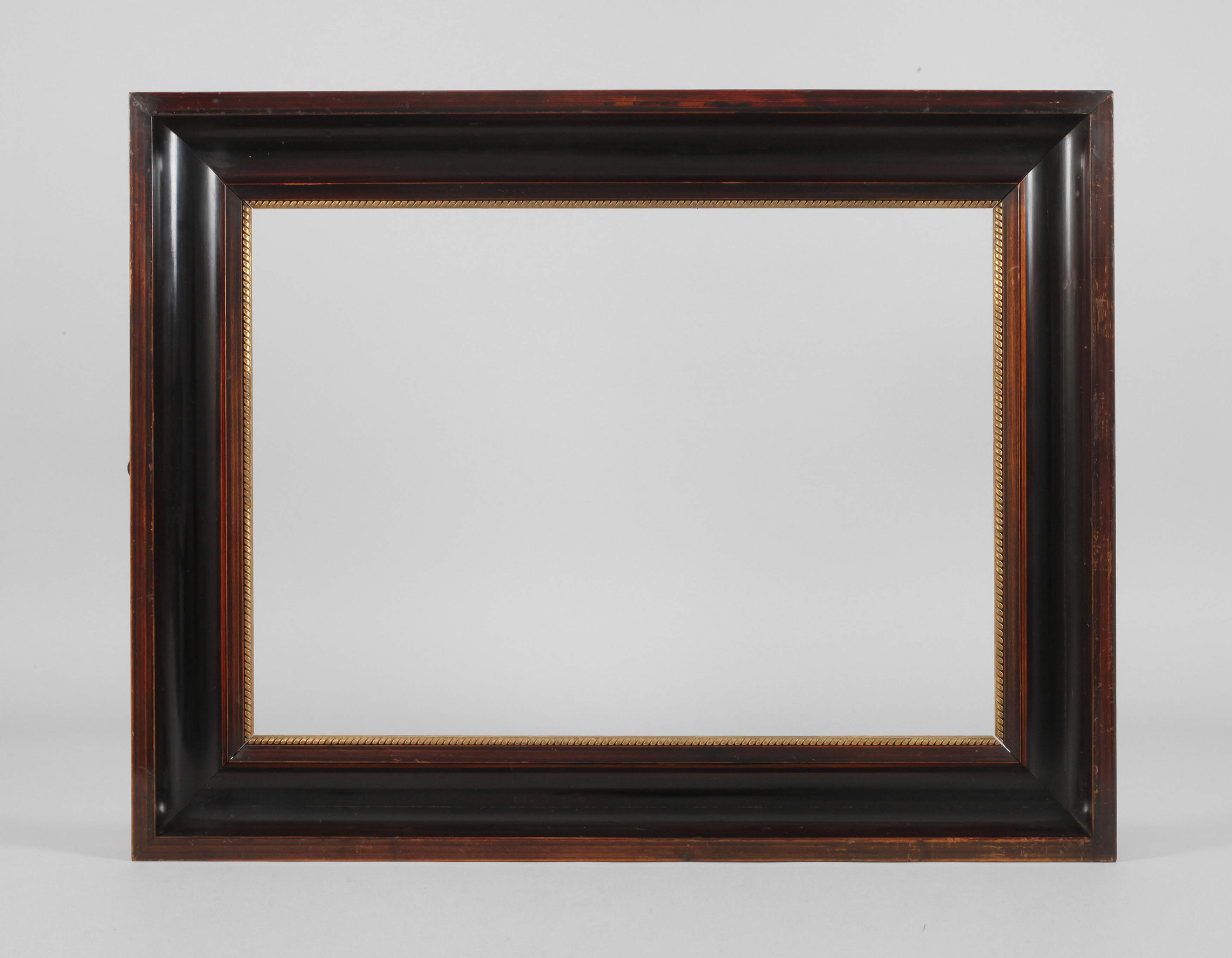 Mahagonifarbene Lackleiste