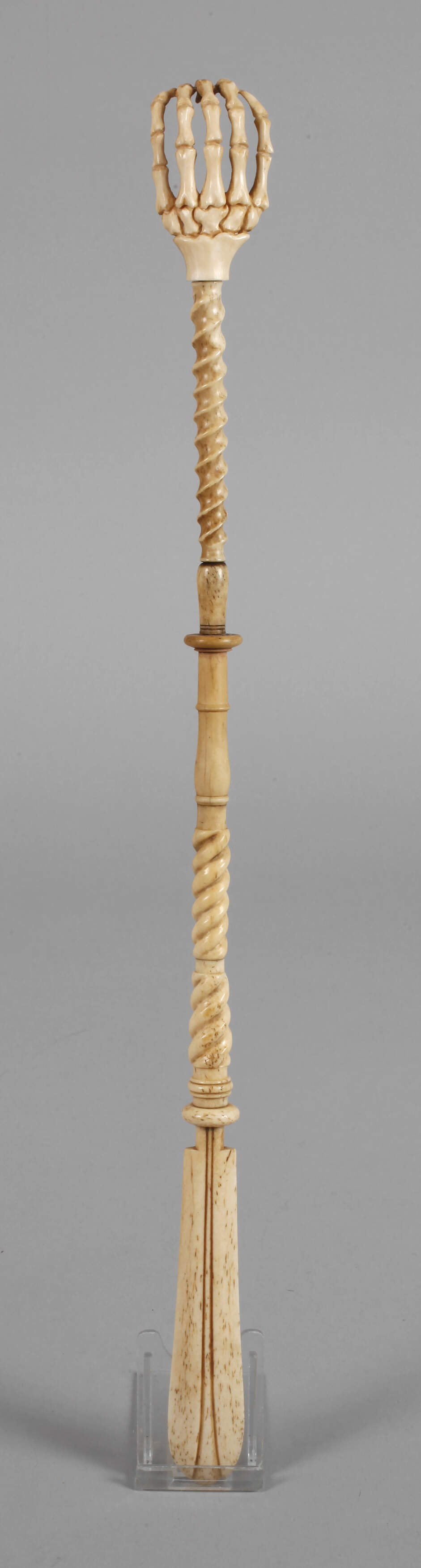 Rückenkratzer Memento Mori