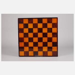 Schachspiel in Bernsteinoptik