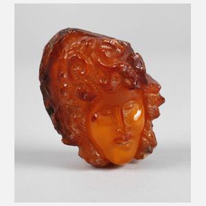 Bernsteinschnitzerei