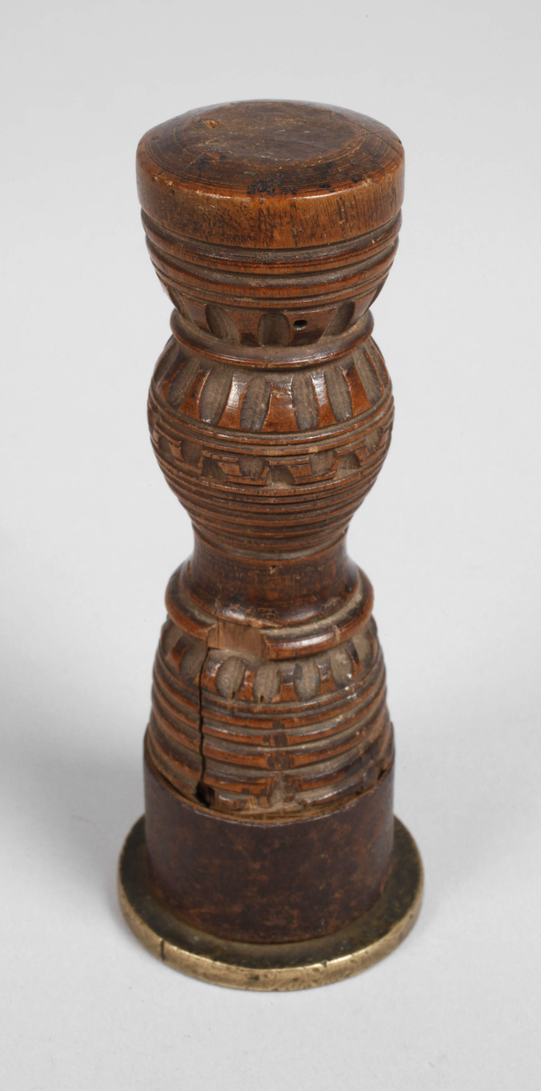 Geschnitzte Petschaft