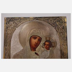 Marienikone im Oklad