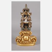 Geschnitzte Heiligenplastik111