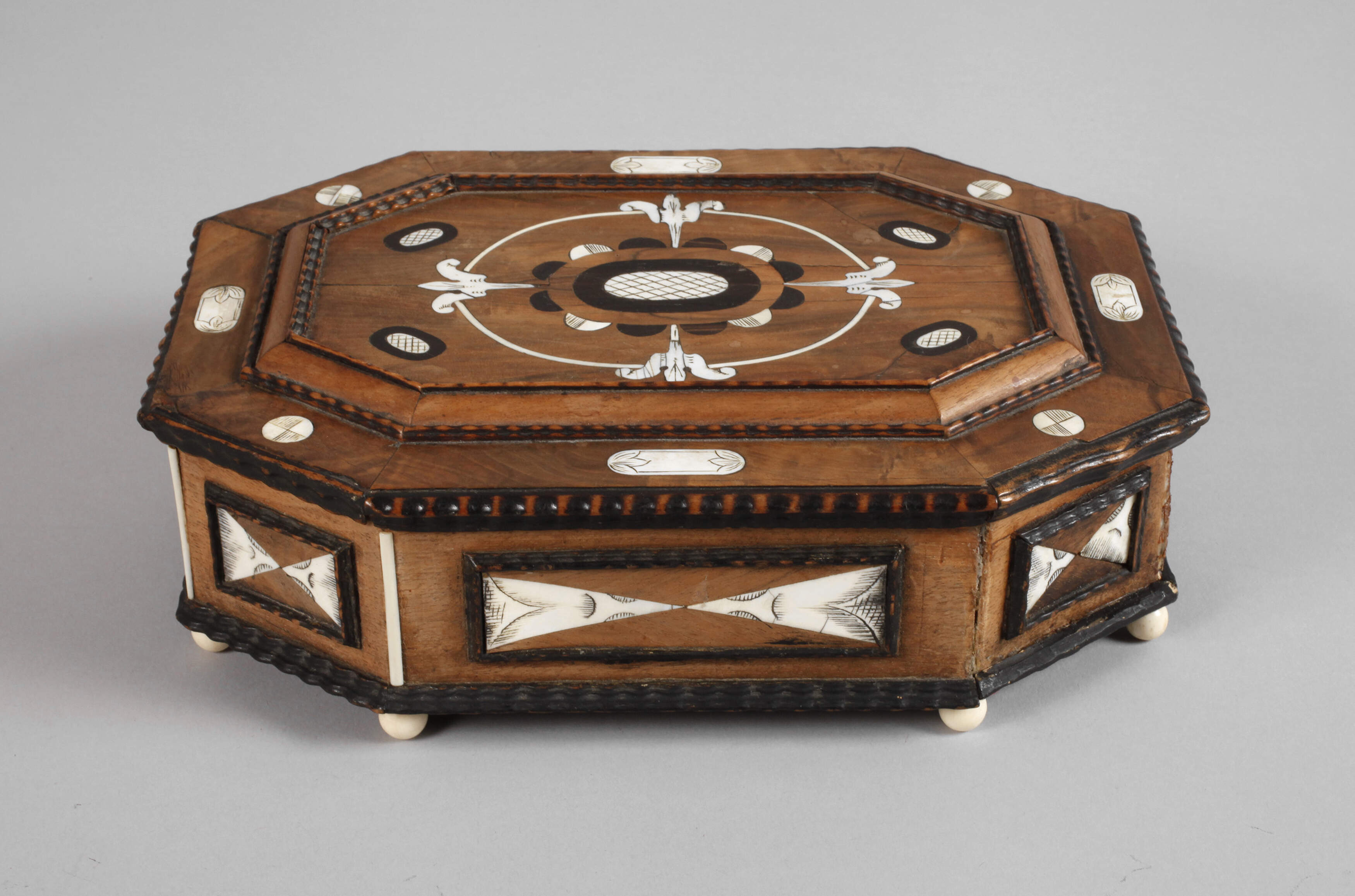 Kleine Barockschatulle