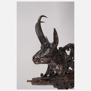 Jagdliche Wandgarderobe