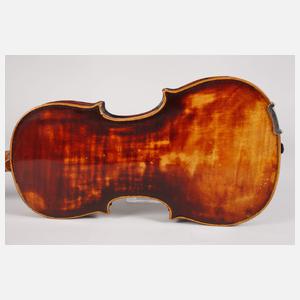 Zwei Violinen im Etui