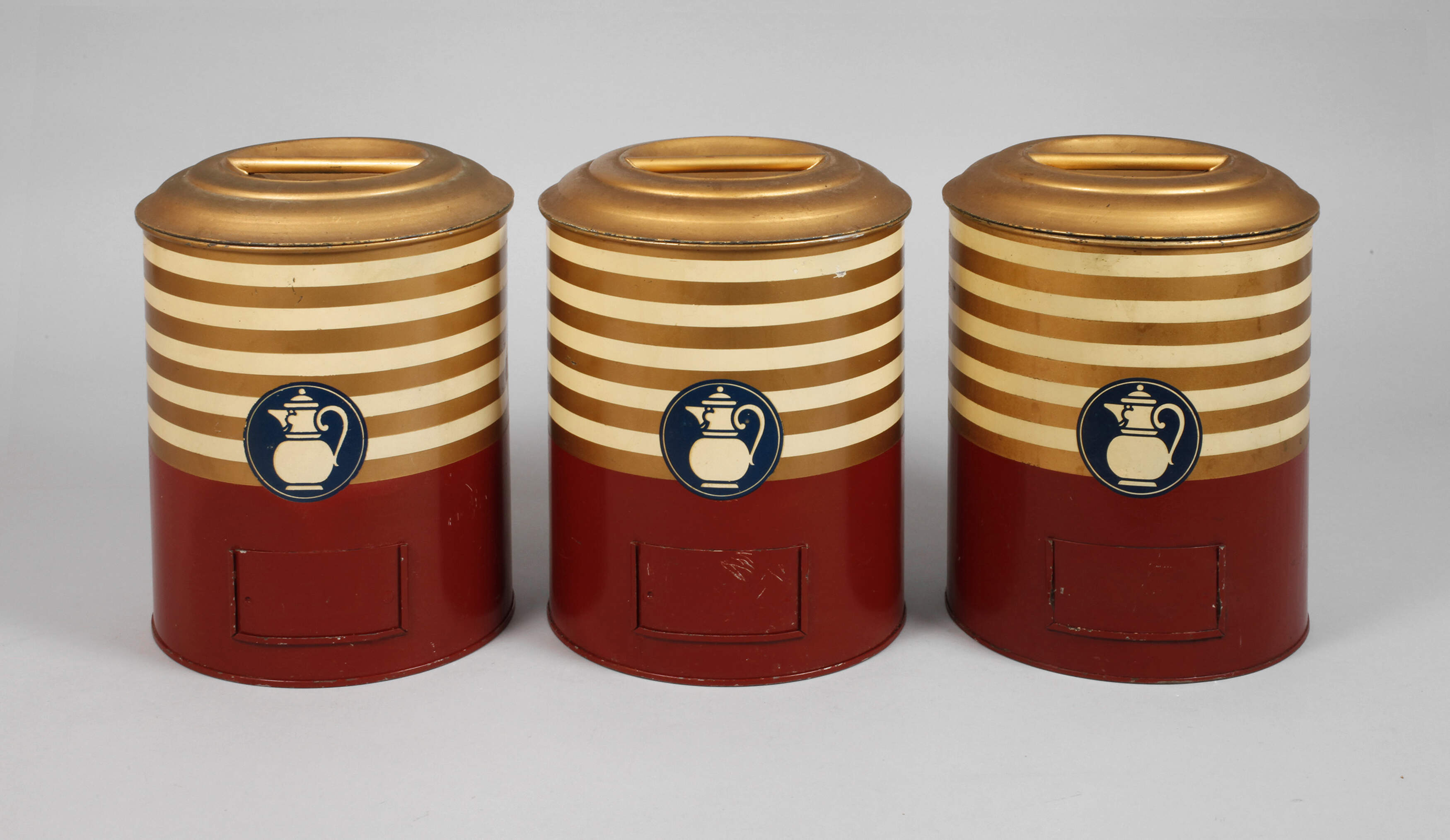 Drei Kaffeedosen Kaiser’s Kaffee