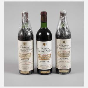 Drei Flaschen Rotwein