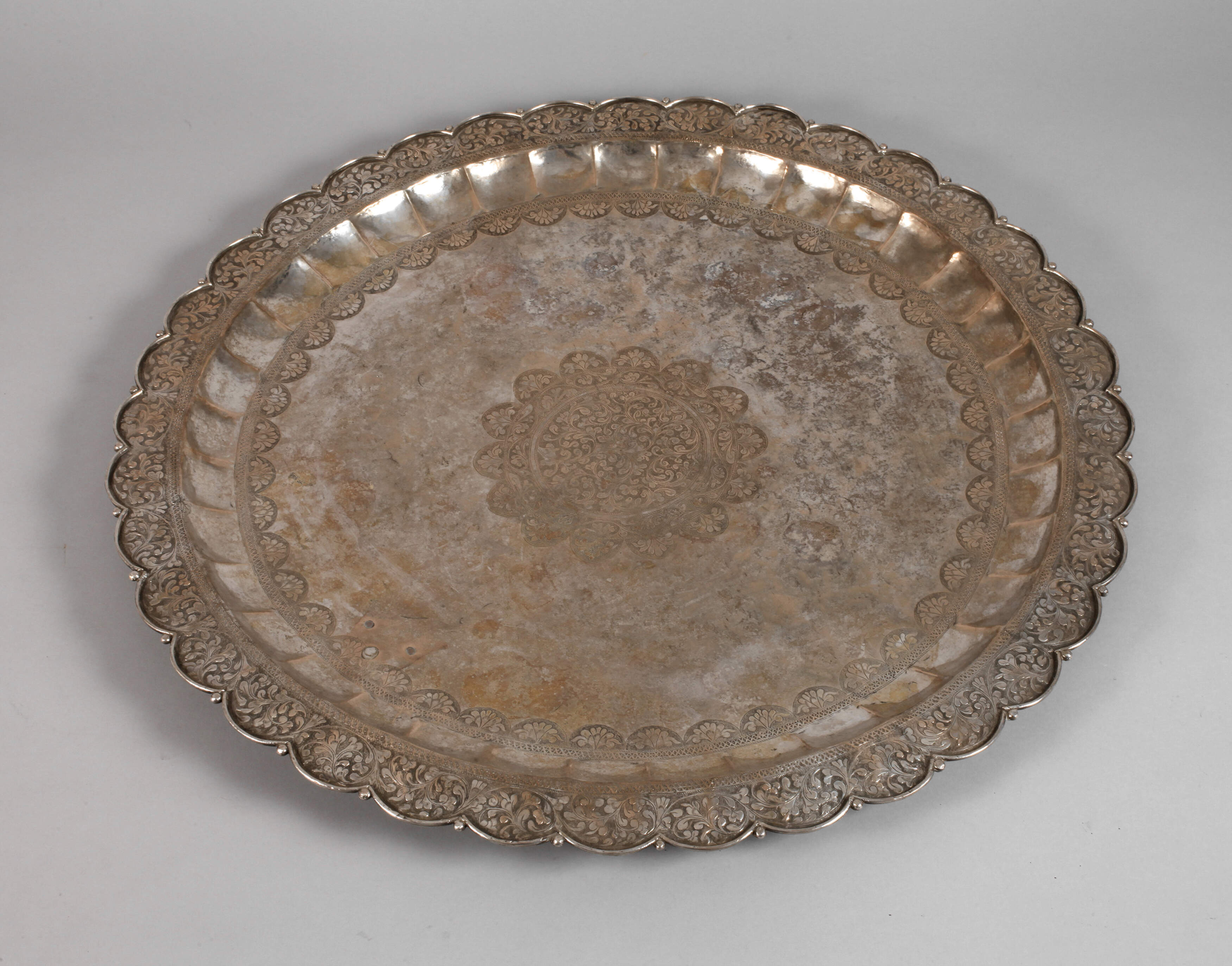 Übergroße Hochzeitsplatte Silber