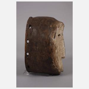 Seltene Maske der Lega