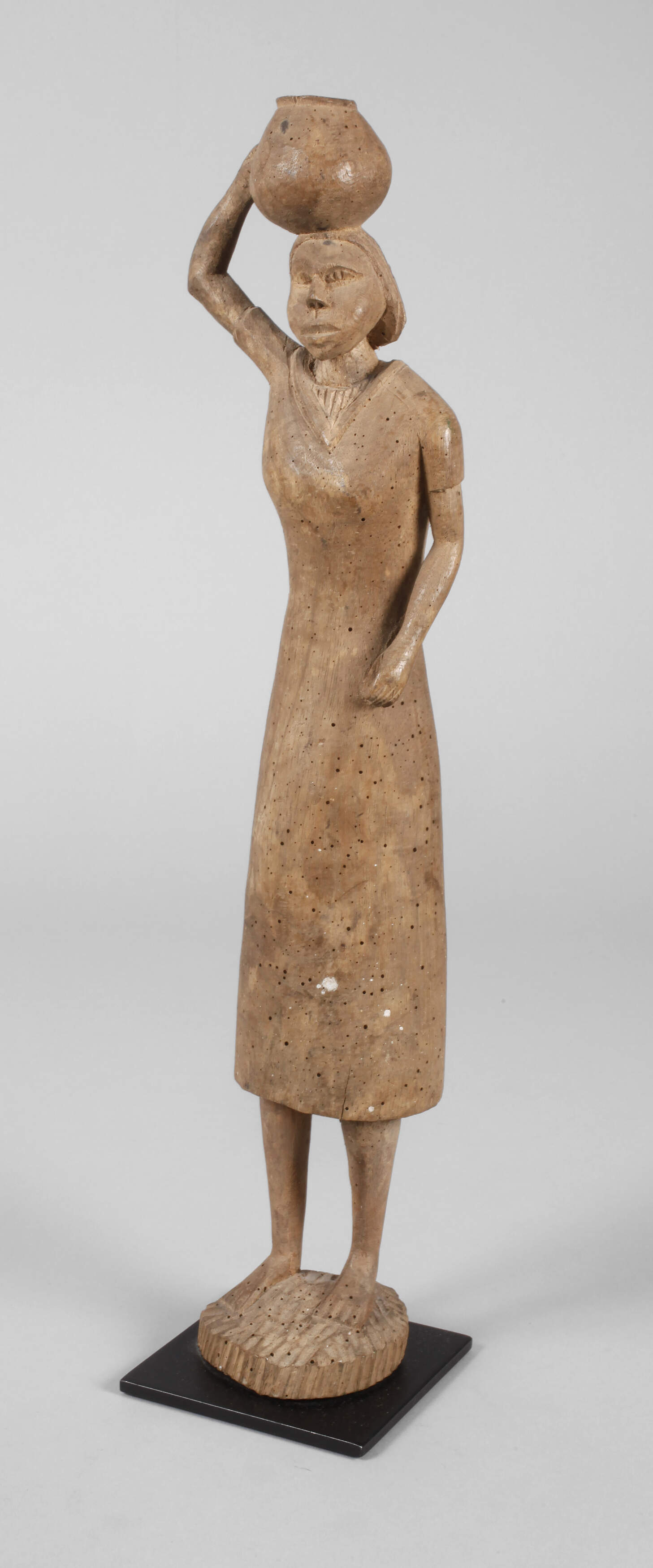 Figürliche Schnitzerei