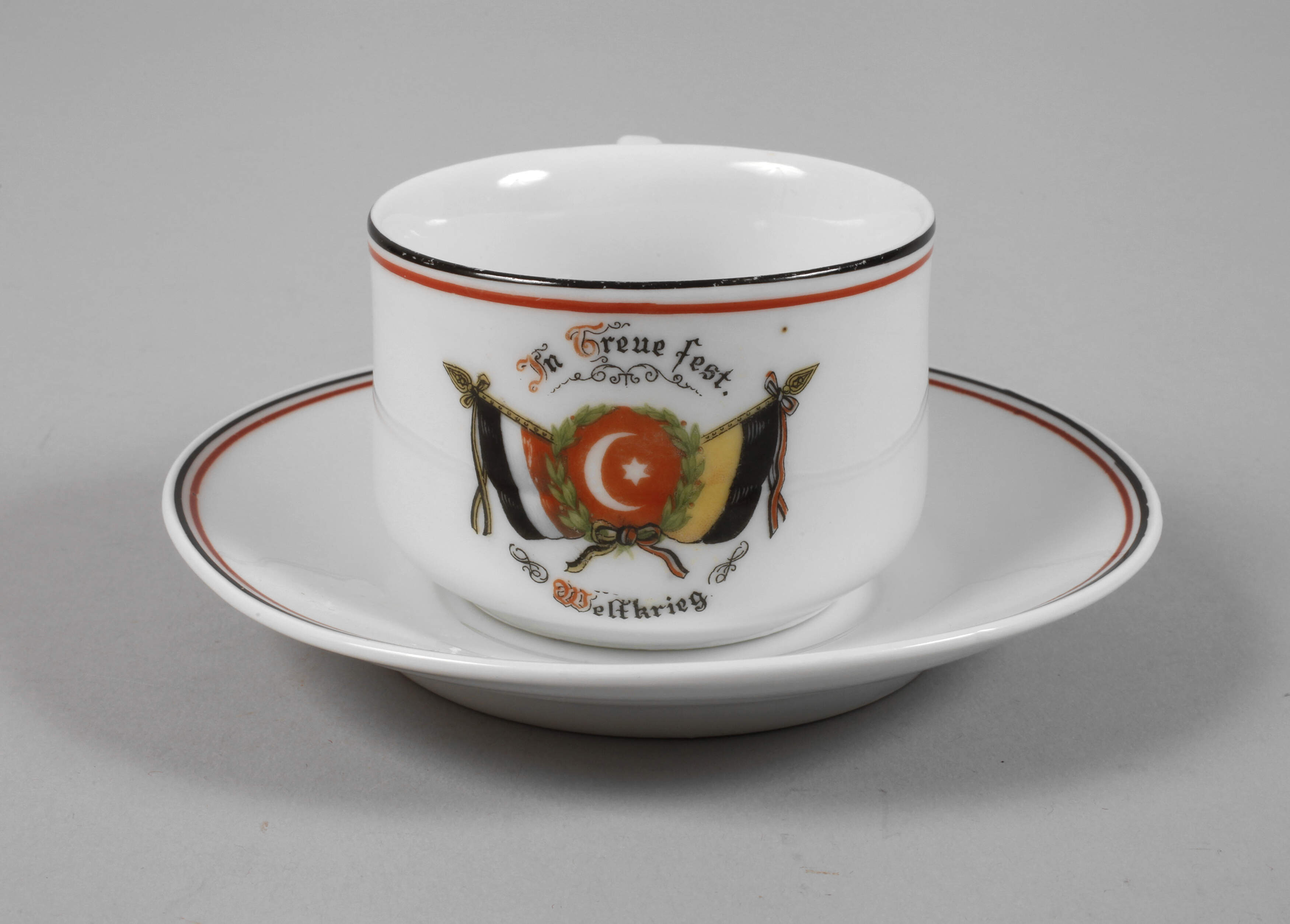 Patriotische Tasse "In Treue fest. – Weltkrieg"