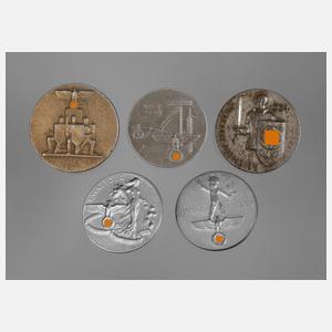 Fünf Kleinabzeichen 3. Reich