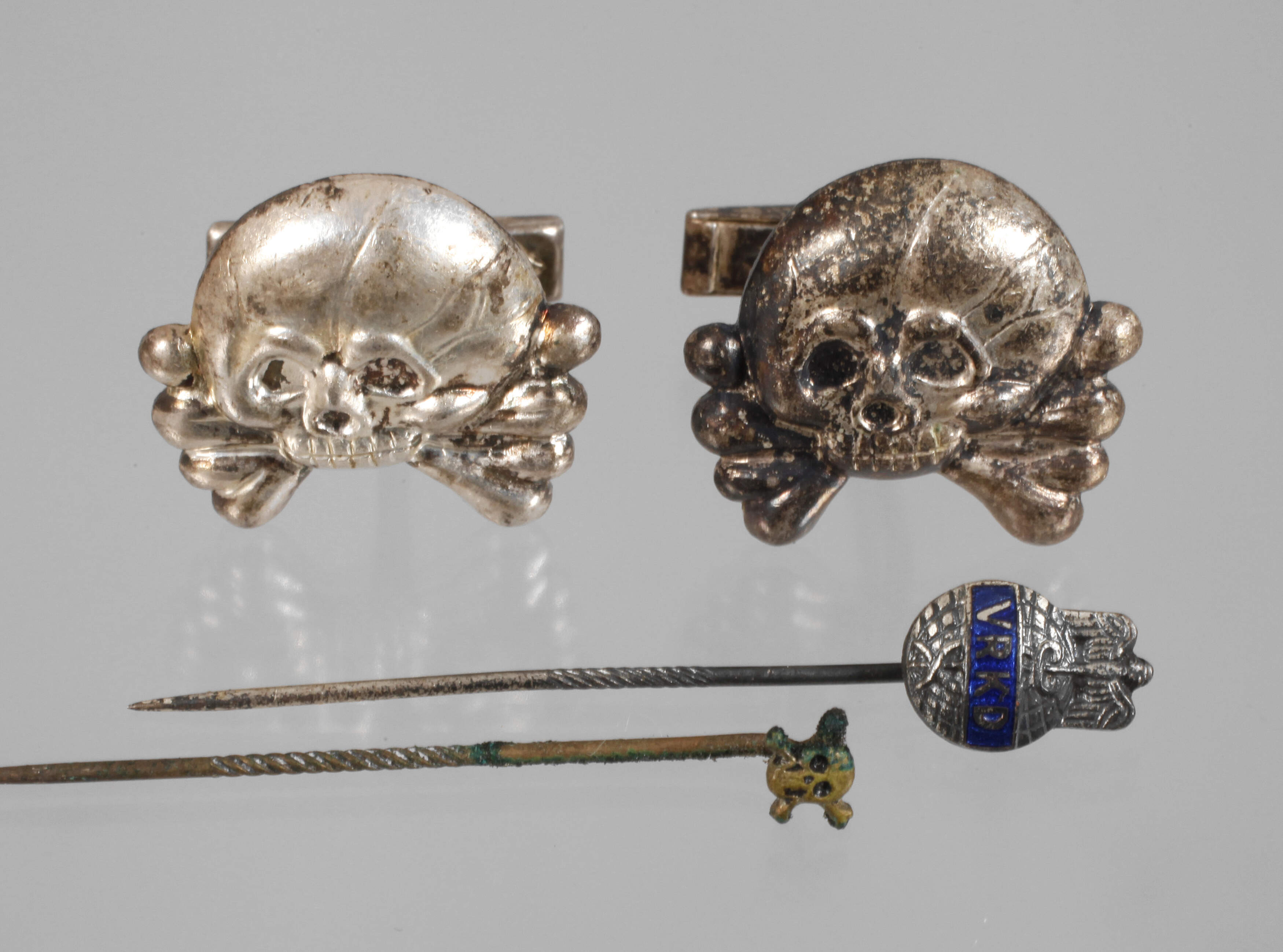 Manschettenknöpfe für Panzerbesatzungen