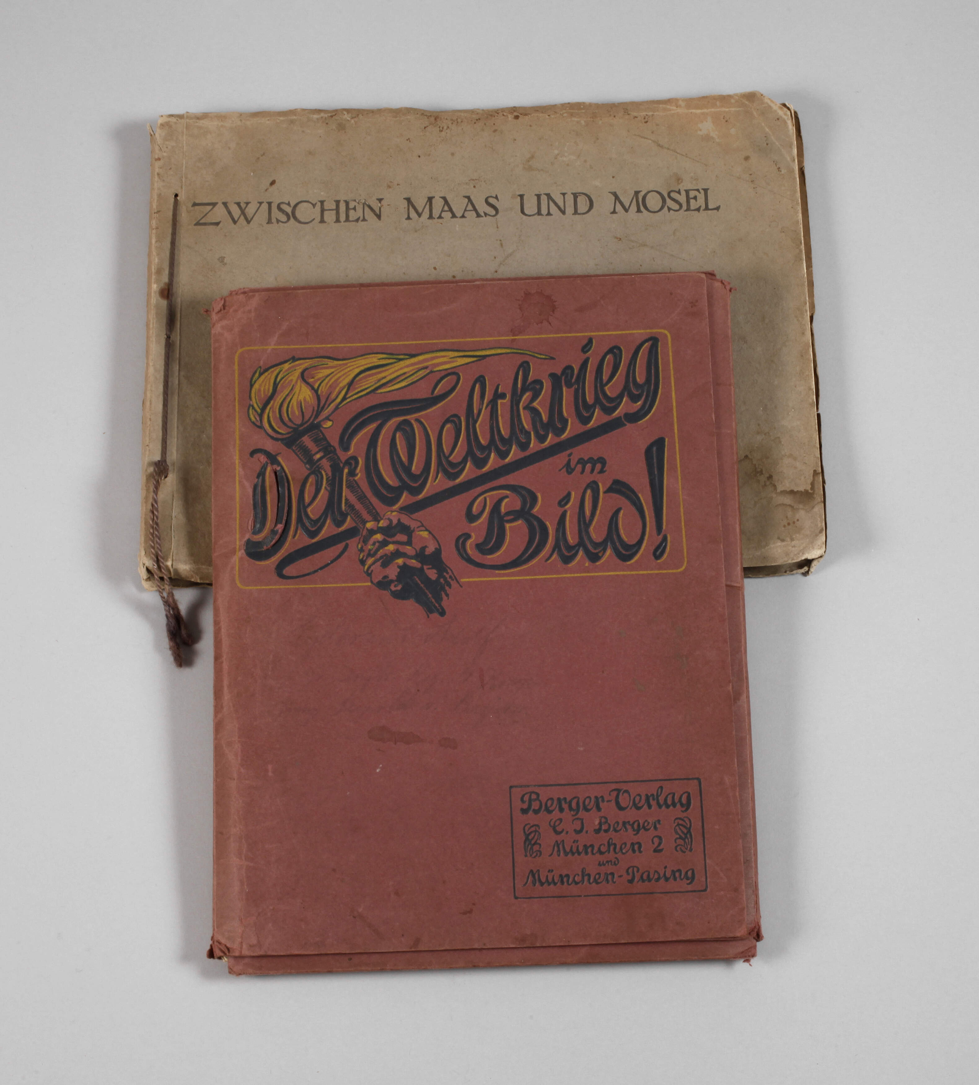 Zwei Bücher 1. Weltkrieg