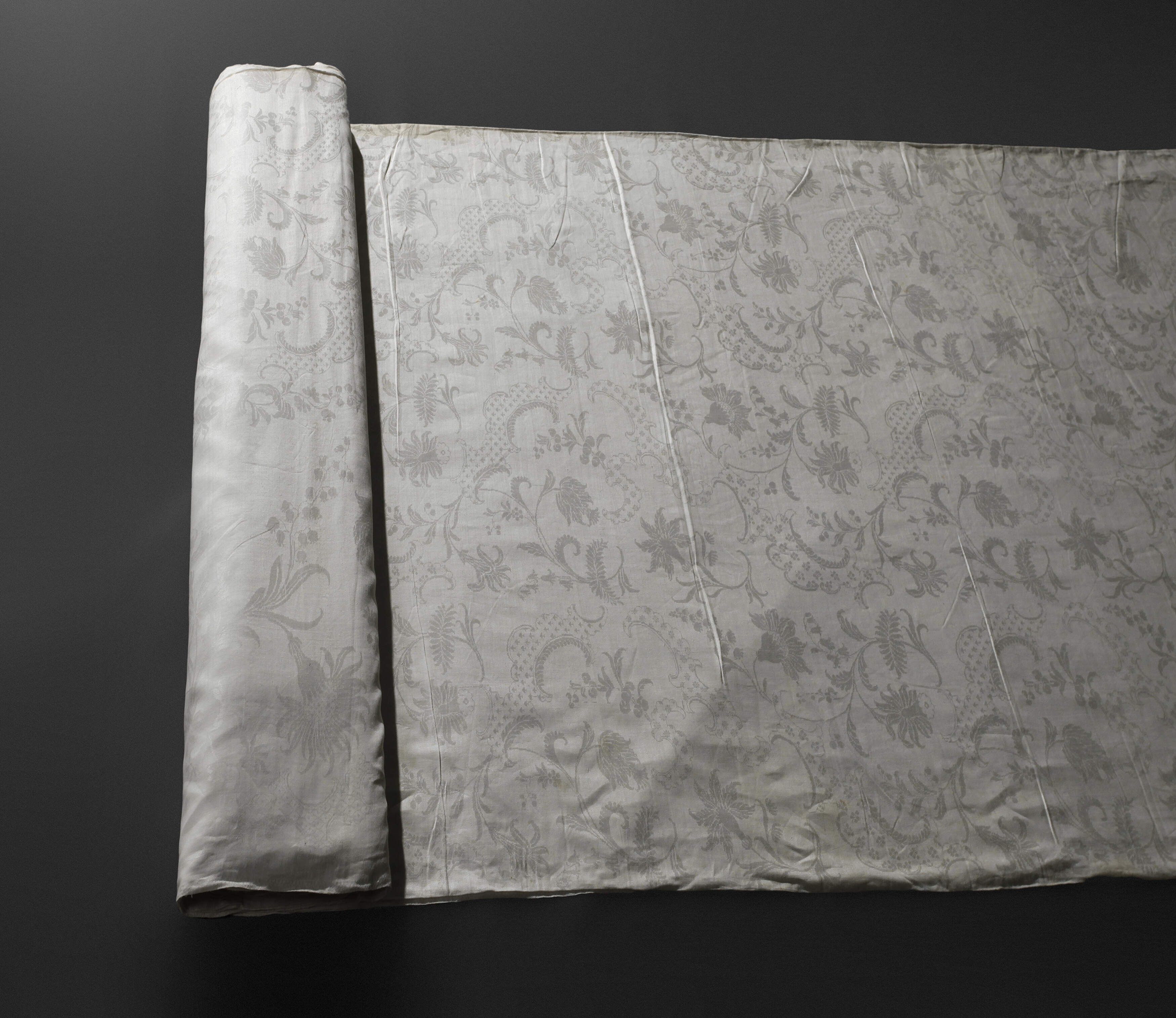 Übergroßes Banketttafeltuch aus Adelsbesitz