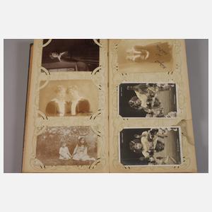 Postkartenalbum Kitsch- und Motivkarten