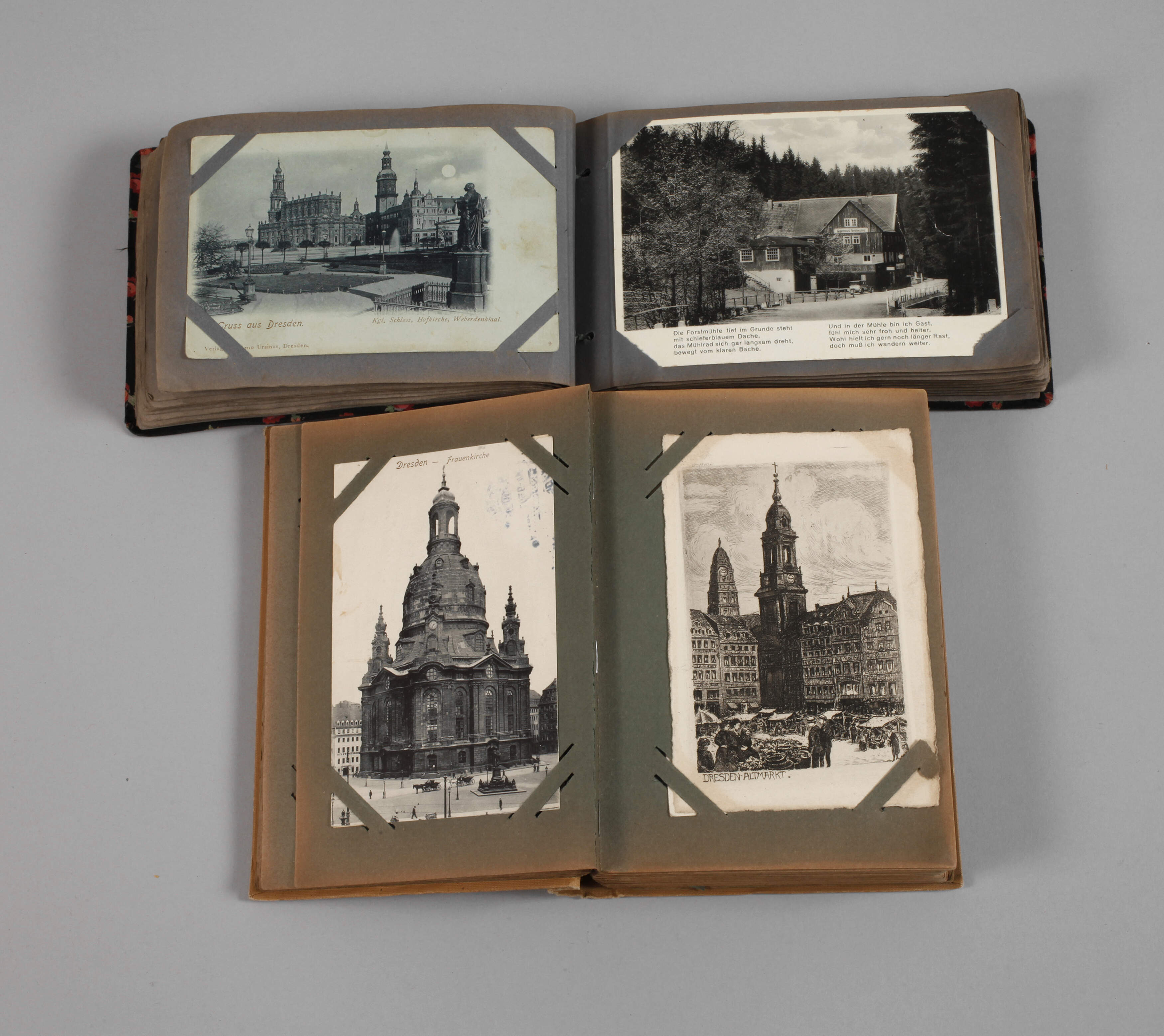 Zwei Ansichtskartenalben Dresden und Sachsen