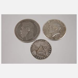 Zwei Silbermünzen + Medaille