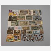 Konvolut Geldscheine, Münzen und Etiketten111