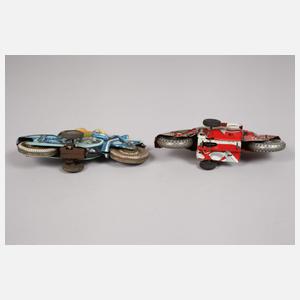 Zwei Blechspielzeug-Motorräder