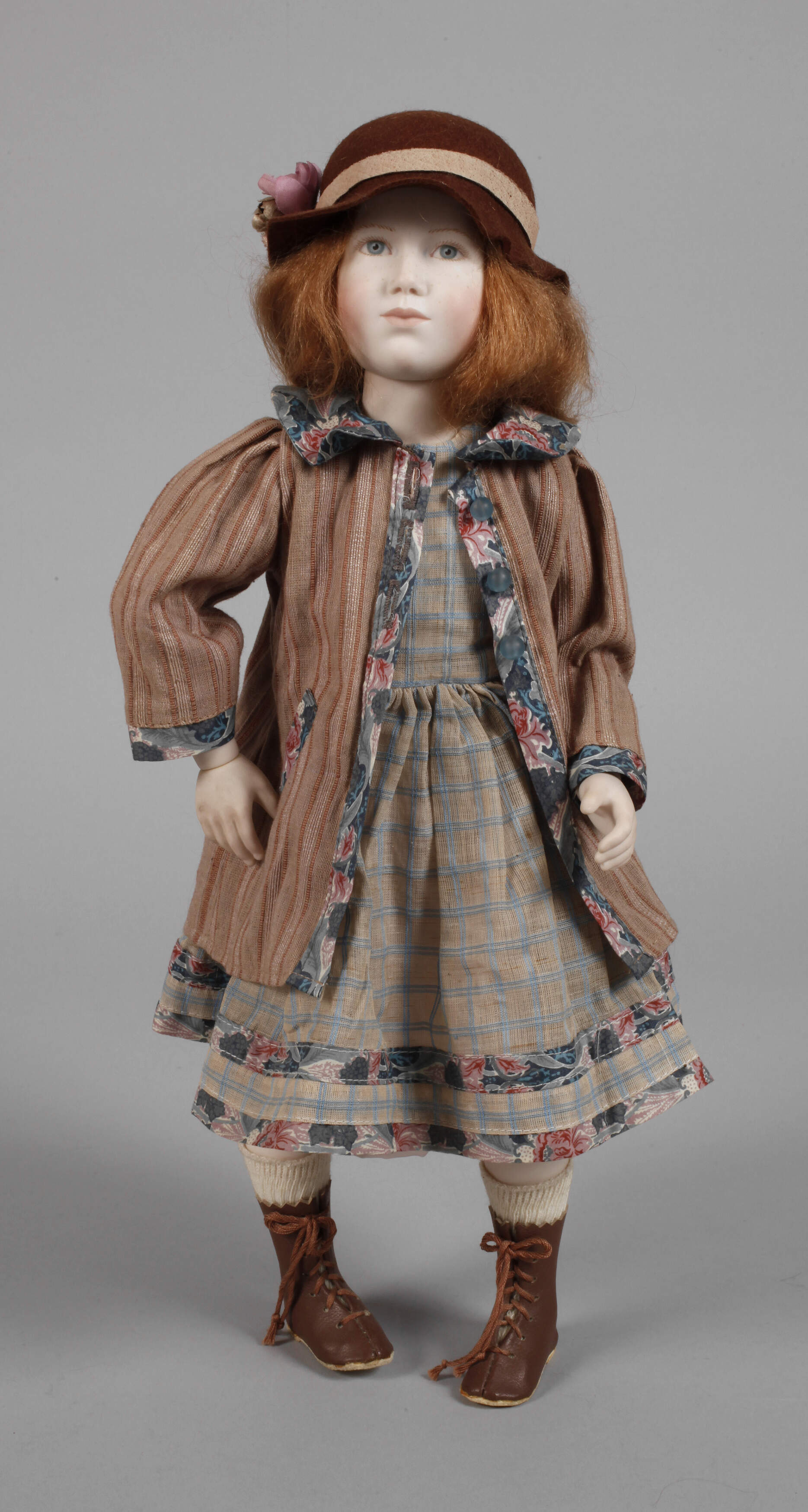 Regina Sandreuter Porzellanpuppe "Larah"