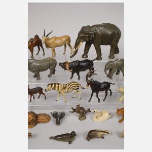 Umfangreiches Tiergehege mit Lineol Massetieren