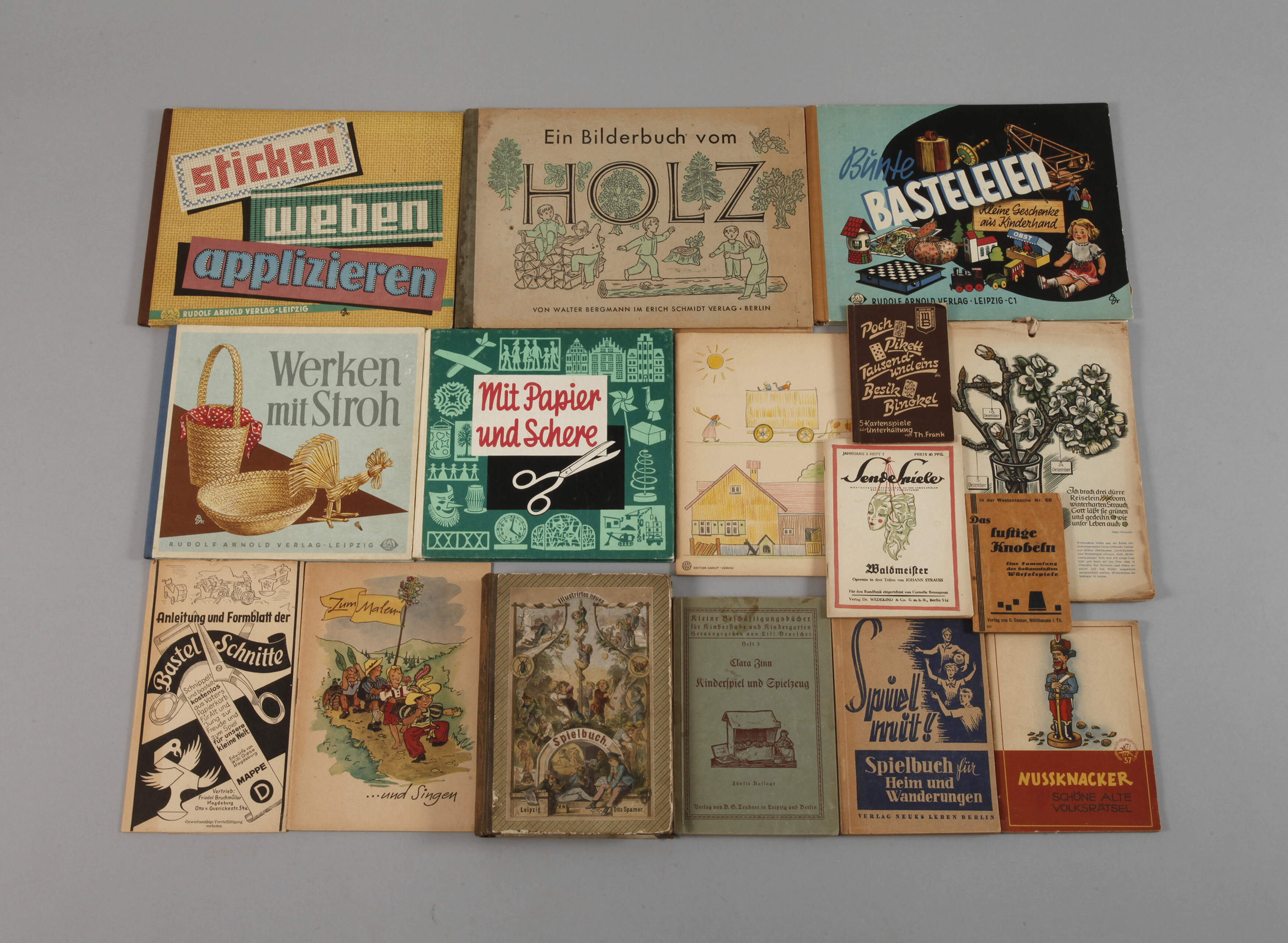 Konvolut Spiel- und Bastelbücher für Kinder