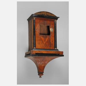 Uhrengehäuse mit Wandkonsole