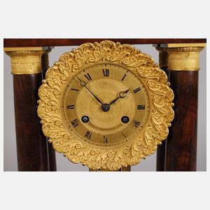 Portaluhr Pons Paris