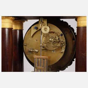 Portaluhr Pons Paris