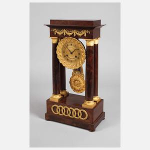 Portaluhr Pons Paris